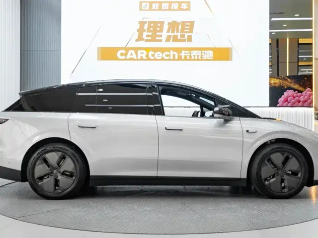 Li Auto i6 — Фото автомобиля 4