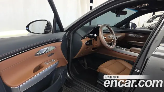 Genesis GV70 — Фото автомобиля 10