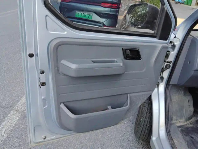 Wuling Yangguang — Фото автомобиля 7