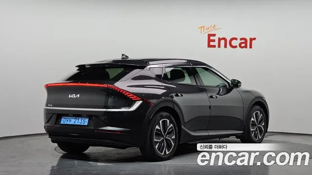 Kia EV6 — Фото автомобиля 2