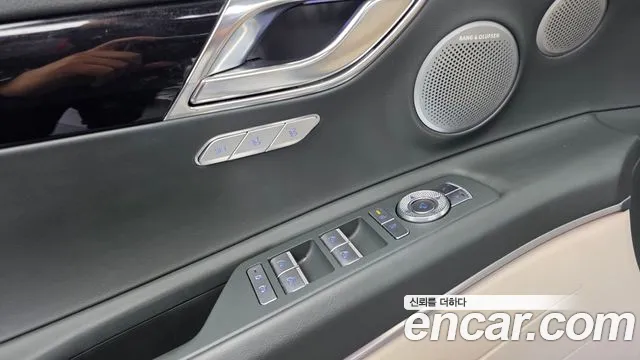 Genesis GV80 — Фото автомобиля 27
