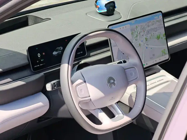 Nio EC6 — Фото автомобиля 13