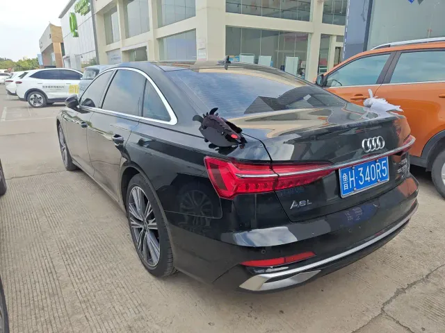Audi A6L — Фото автомобиля 9