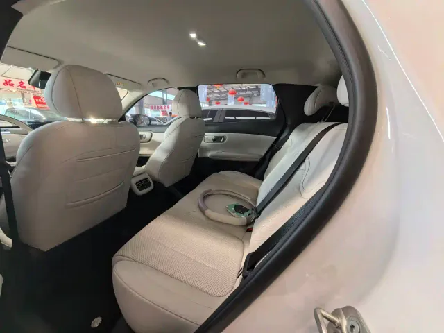 Changan Qiyuan Q05 — Фото автомобиля 8