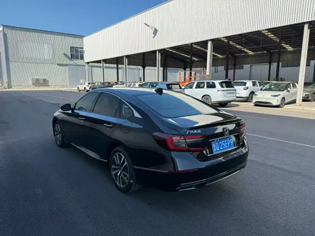 Honda Accord — Фото автомобиля 4