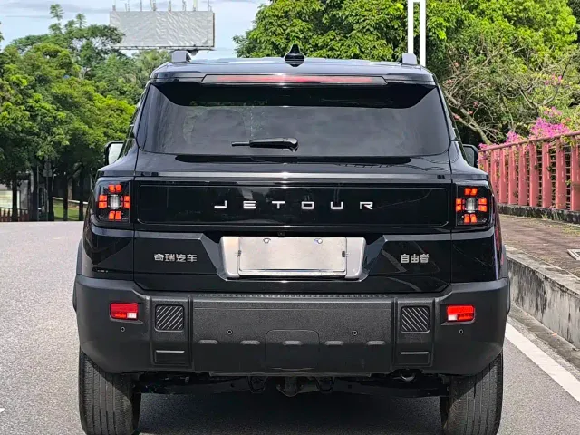 Jetour T1 — Фото автомобиля 5