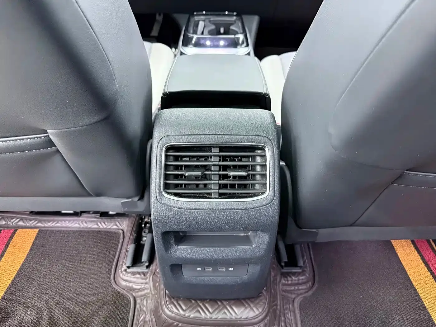 Volkswagen ID.4 CROZZ 2022 Standard Range PURE Edition — Фото автомобиля 11