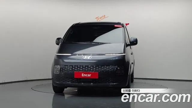 Hyundai Staria Staria — Фото автомобиля 3