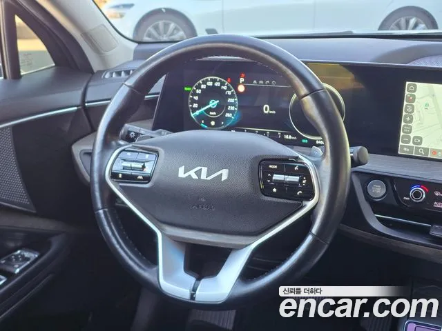 Kia K8 Hybrid — Фото автомобиля 11