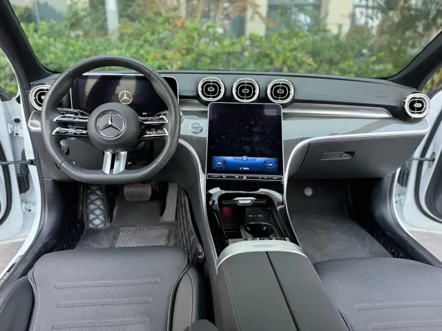 Mercedes-Benz C-Class — Фото автомобиля 3