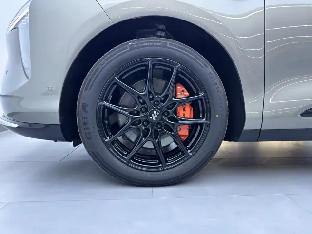IM Motors LS6 — Фото автомобиля 8