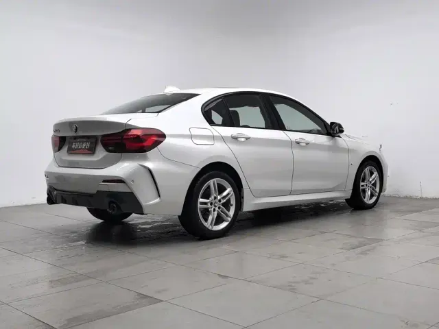 BMW 1 Series — Фото автомобиля 2