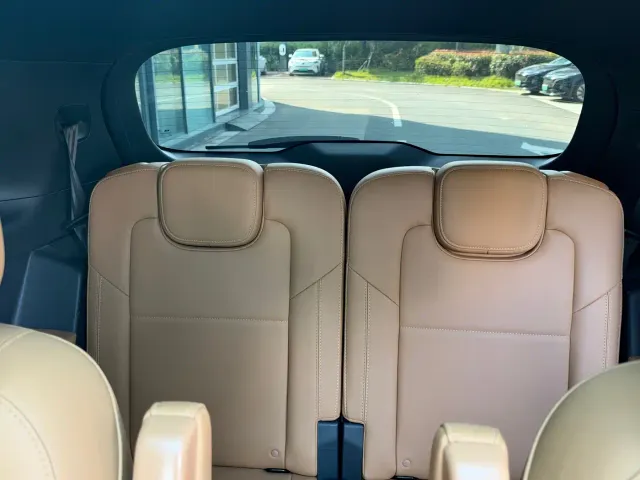 Li Auto ONE — Фото автомобиля 20