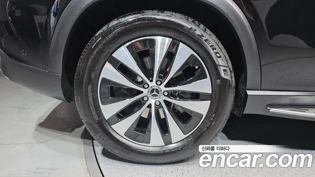 Mercedes-Benz GLE-Class — Фото автомобиля 5