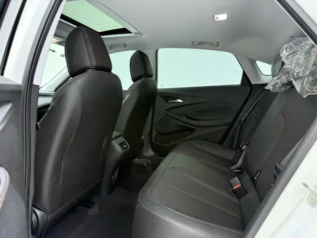 Buick Verano — Фото автомобиля 9