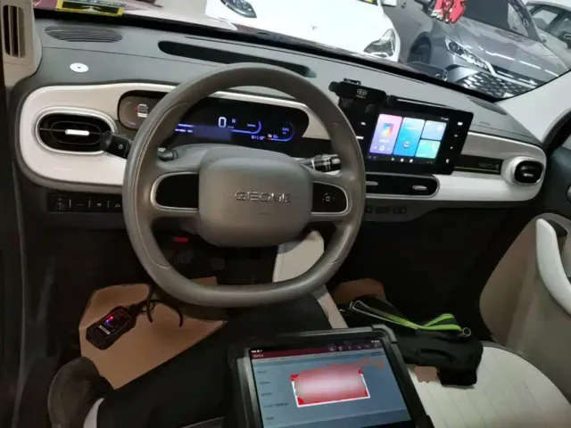 Geely Panda — Фото автомобиля 9