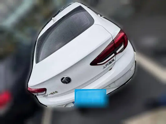 Buick Regal — Фото автомобиля 2
