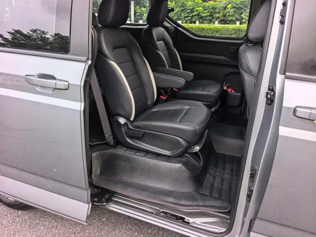 Wuling Zhengcheng — Фото автомобиля 12