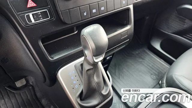 Hyundai Staria — Фото автомобиля 12