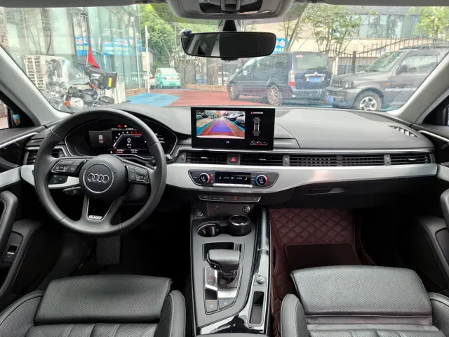Audi A4L — Фото автомобиля 16