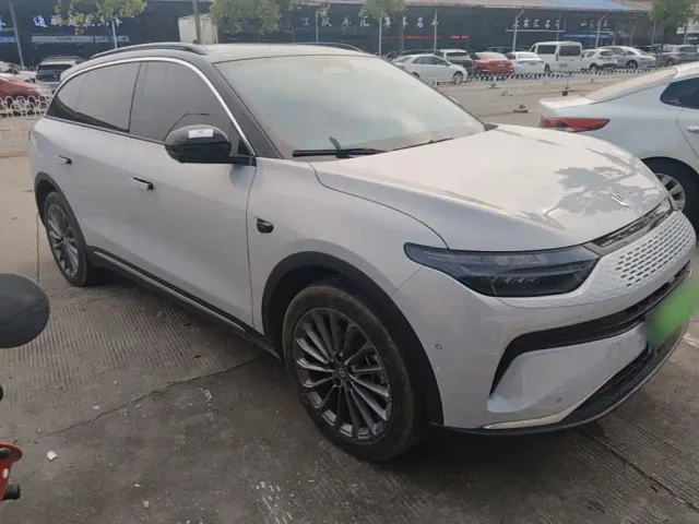 Leapmotor C11 — Фото автомобиля 3