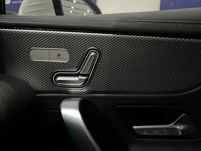 Mercedes-Benz A-Class — Фото автомобиля 14
