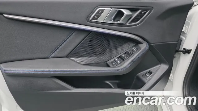 BMW 1 Series F40 — Фото автомобиля 13
