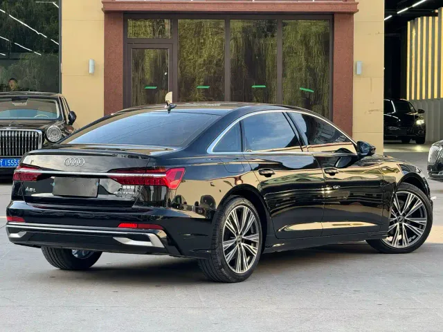 Audi A6L — Фото автомобиля 17