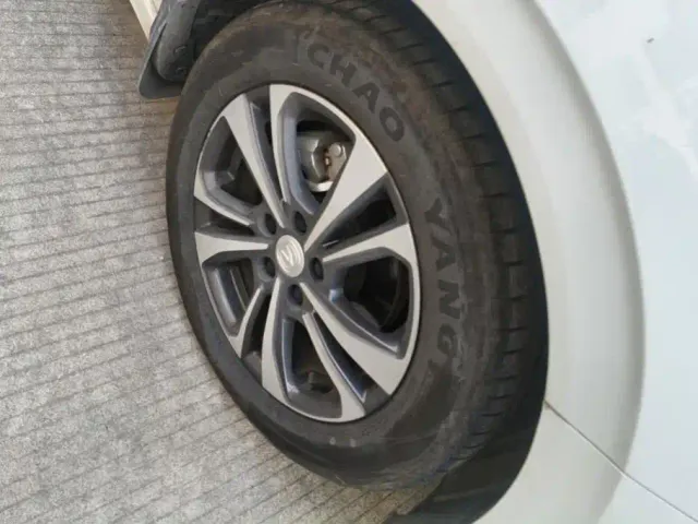 Changan Eado — Фото автомобиля 6