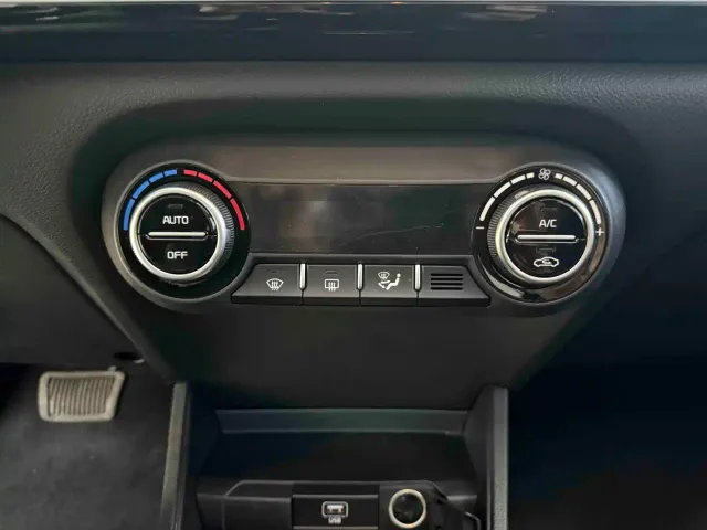 Kia KX1 — Фото автомобиля 12