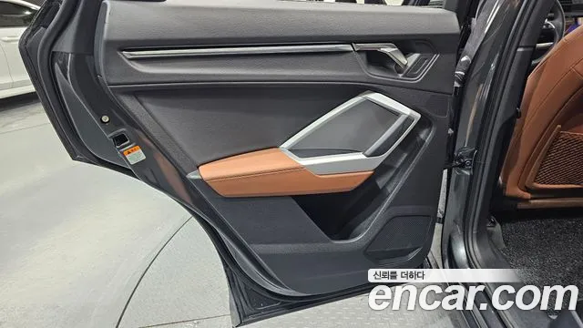 Audi Q3 35 TDI quattro Premium — Фото автомобиля 25