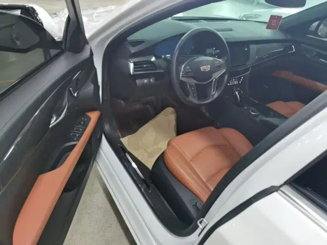 Cadillac CT6 — Фото автомобиля 15