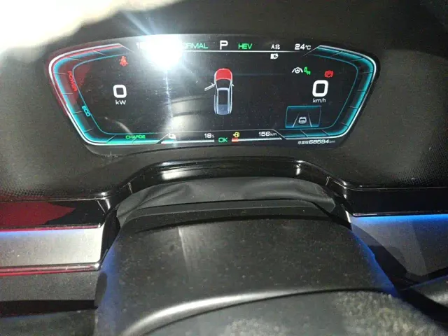 BYD Tang New Energy 2021 DM-i 112KM Honor — Фото автомобиля 12