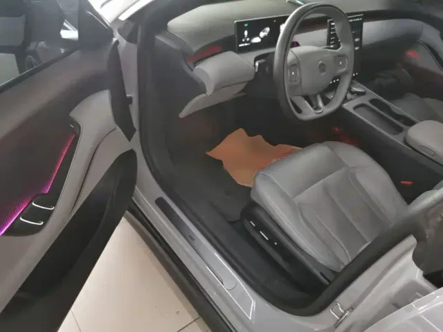 Nio ET5 Touring — Фото автомобиля 15