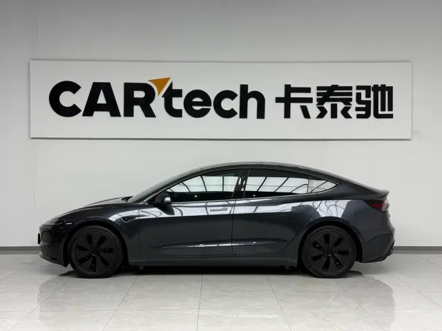 Tesla Model 3 — Фото автомобиля 3