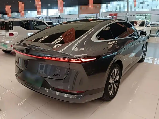 Changan Qiyuan A07 — Фото автомобиля 6