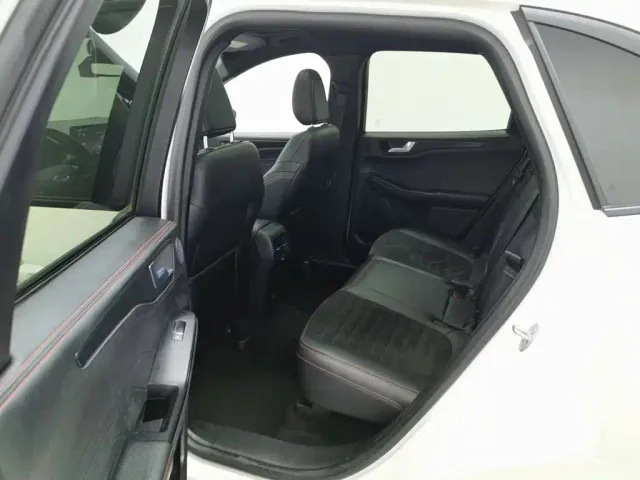 Ford Escape — Фото автомобиля 15