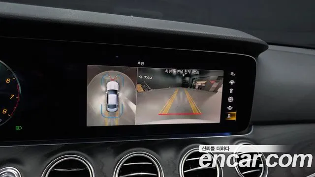 Mercedes-Benz E-Class — Фото автомобиля 15