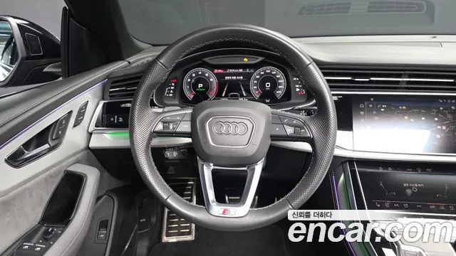 Audi Q8 55 TFSI quattro Premium — Фото автомобиля 12