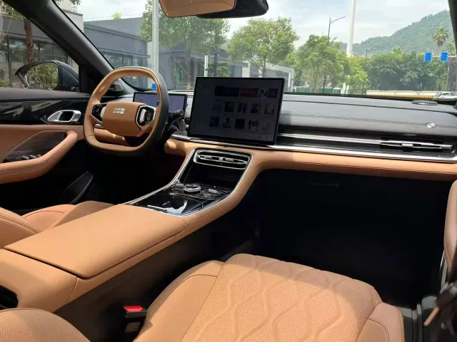 Geely Galaxy Galaxy A7 2025 EM-i — Фото автомобиля 21
