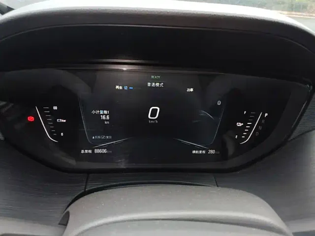 Buick Velite 6 — Фото автомобиля 11