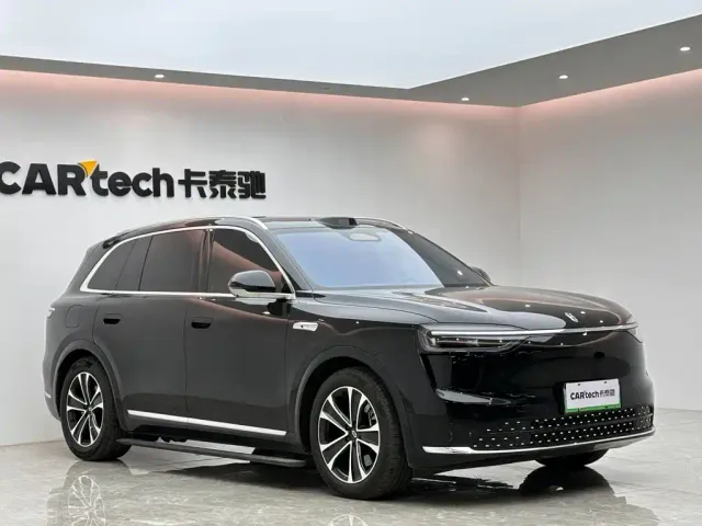 Aito M7 — Фото автомобиля 6