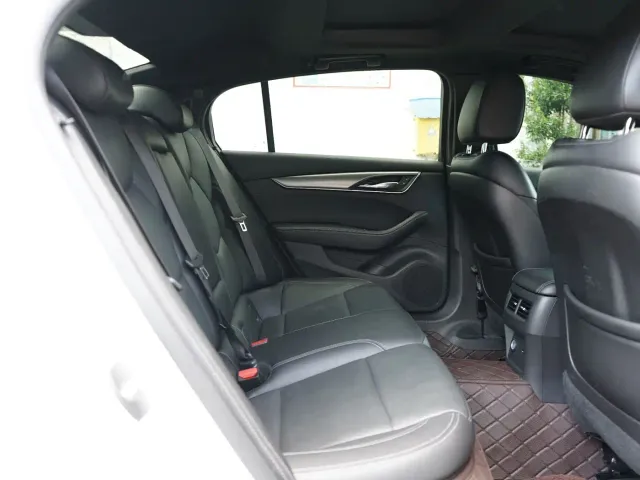Cadillac CT5 — Фото автомобиля 5