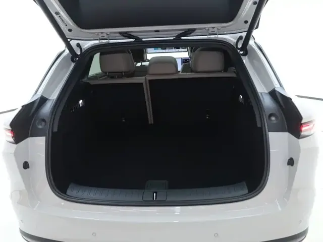 Li Auto Li Auto i6 2025 4WD Base Model — Фото автомобиля 26