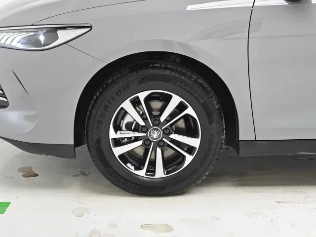 BYD Qin PLUS — Фото автомобиля 8
