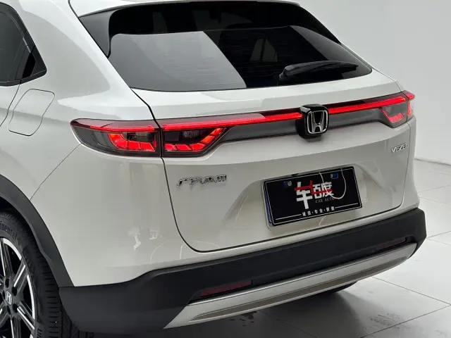 Honda Vezel — Фото автомобиля 21
