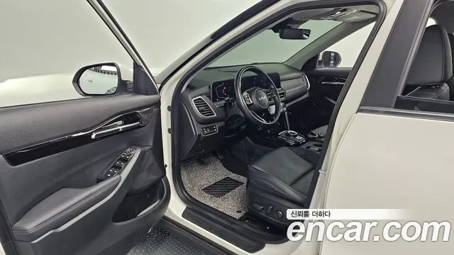 Kia Seltos New — Фото автомобиля 16