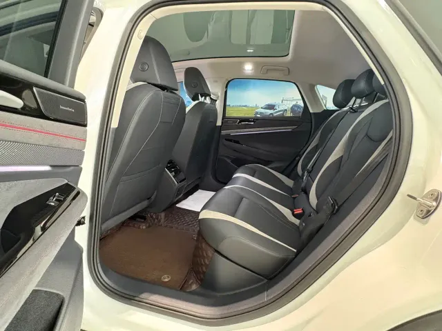 Volkswagen ID.7 Vizzion — Фото автомобиля 9