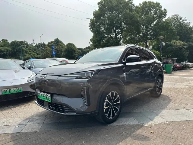 Фотография автомобиля — Changan Qiyuan Q05