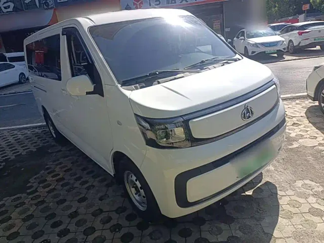 Changan Ruixing EM80 — Фото автомобиля 3